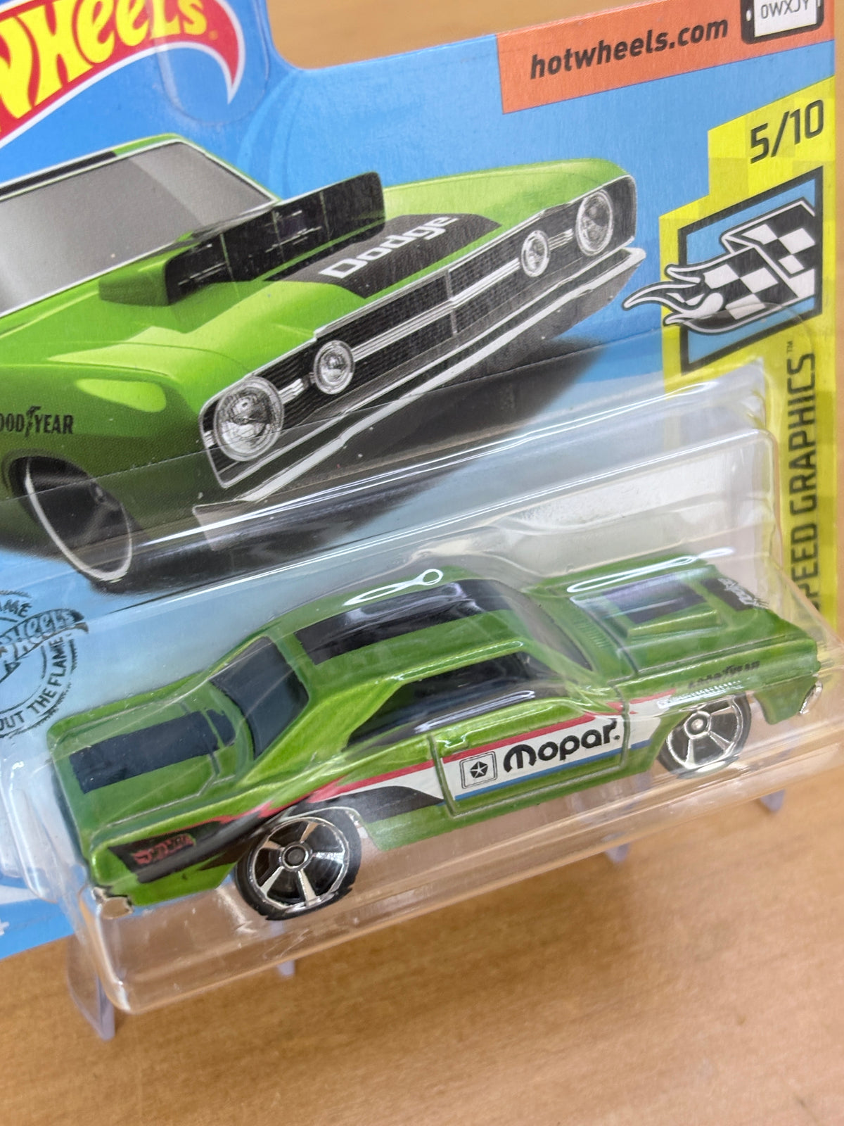 Hot Wheels '68 Dodge Dart | 2018 HW Speed Graphics 5/10 Short Card