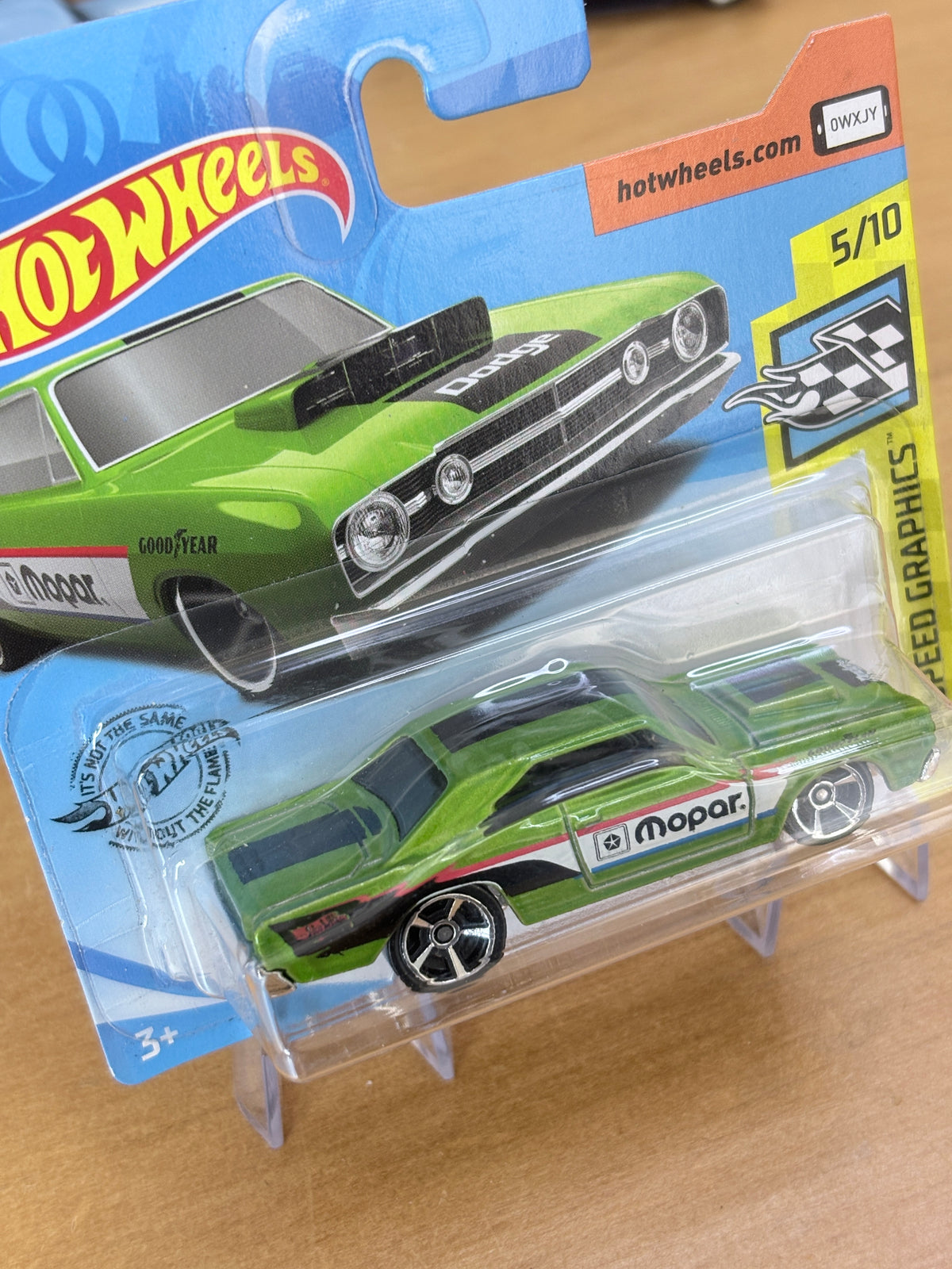 Hot Wheels '68 Dodge Dart | 2018 HW Speed Graphics 5/10 Short Card