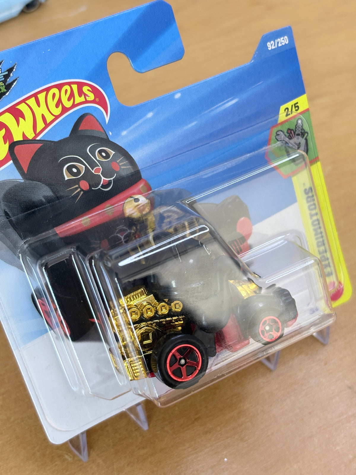 Hot Wheels Mainline | Feline Lucky | 2026 Exprimotors 2/5 Short Card BLACK