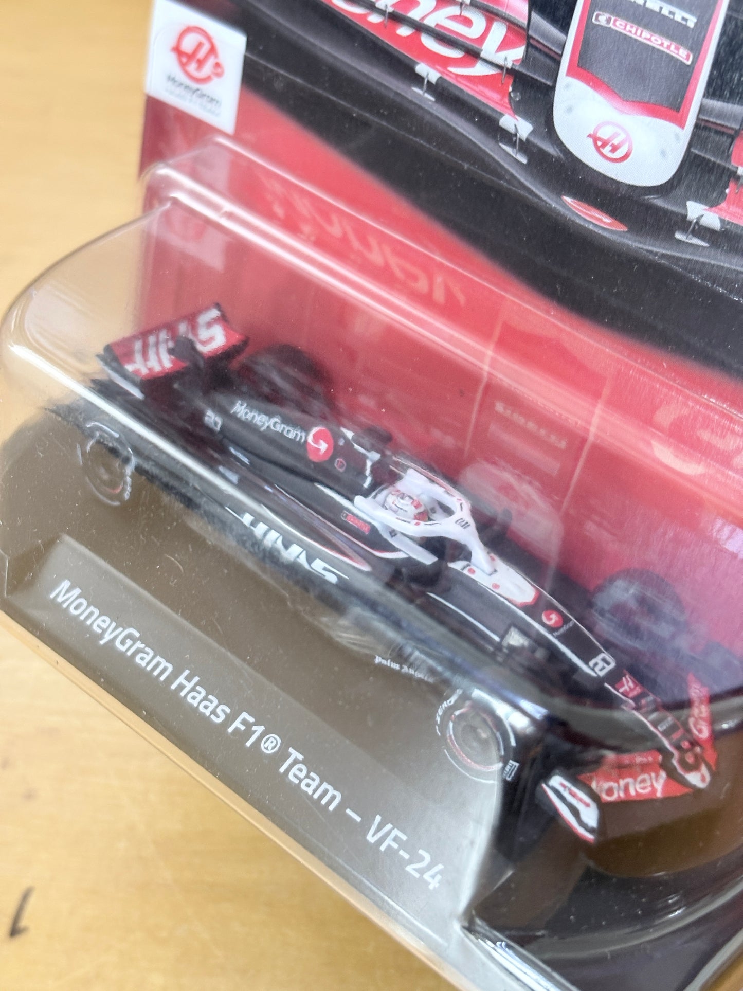 Hot Wheels Premium / MoneyGram Haas F1 Team - VF-24 (#20) / 2025 Formula 1 2024