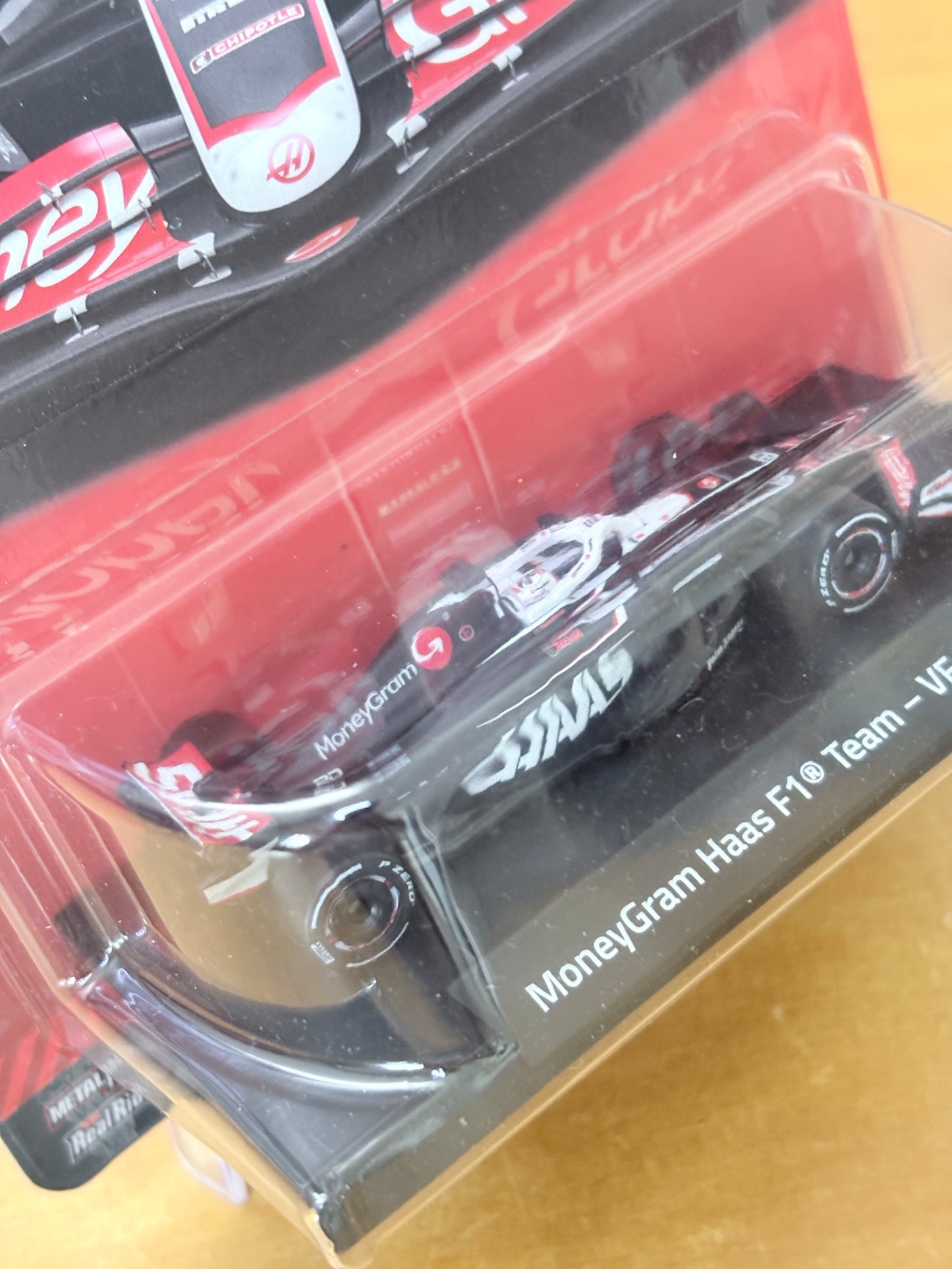 Hot Wheels Premium / MoneyGram Haas F1 Team - VF-24 (#20) / 2025 Formula 1 2024