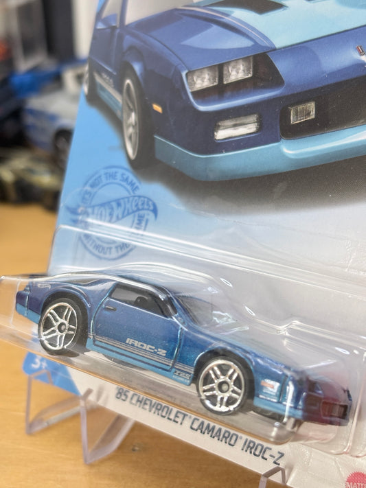 Hot Wheels Mainline | '85 Chevrolet Camaro IROC-Z | 2019 Muscle Mania 1/10