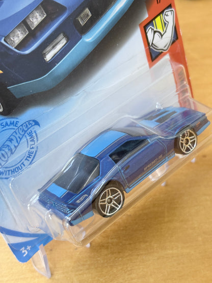 Hot Wheels Mainline | '85 Chevrolet Camaro IROC-Z | 2019 Muscle Mania 1/10