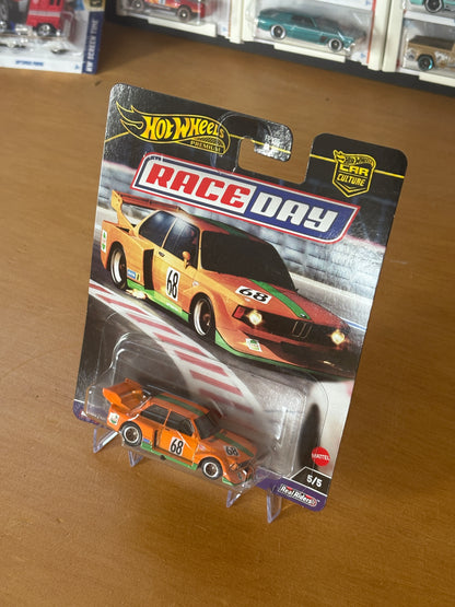 Hot Wheels Premium / BMW 320 Group 5 / 2025 Race Day 5/5