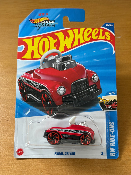 Hot Wheels Mainline Treasure Hunt  / Pedal Driver / 2025 HW Ride-Ons 4/5