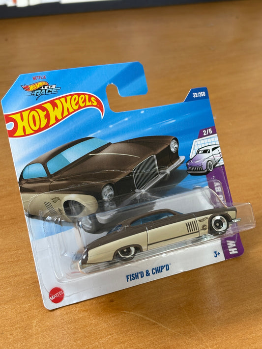 Hot Wheels Mainline Treasure Hunt  / Fish'd & Chip'd / 2025 HW Designed By 2/5
