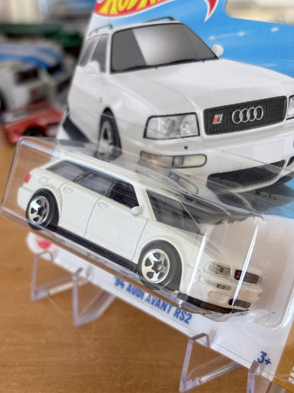 Hot Wheels Mainline | '94 Audi Avant RS2 | 2025 HW: '70s vs '90s 2/10 Short Card White