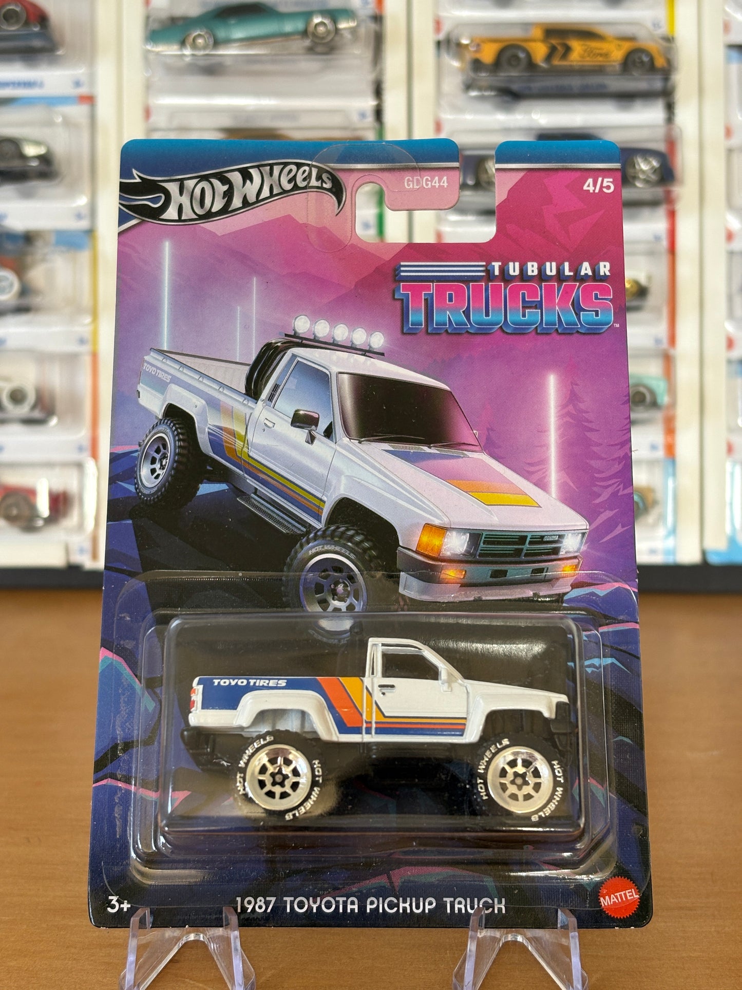 Hot Wheels Silver Series / 1987 Toyota Pickup Truck / 2024 Tubular Trucks 4/5