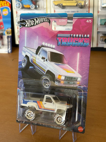 Hot Wheels Silver Series / 1987 Toyota Pickup Truck / 2024 Tubular Trucks 4/5