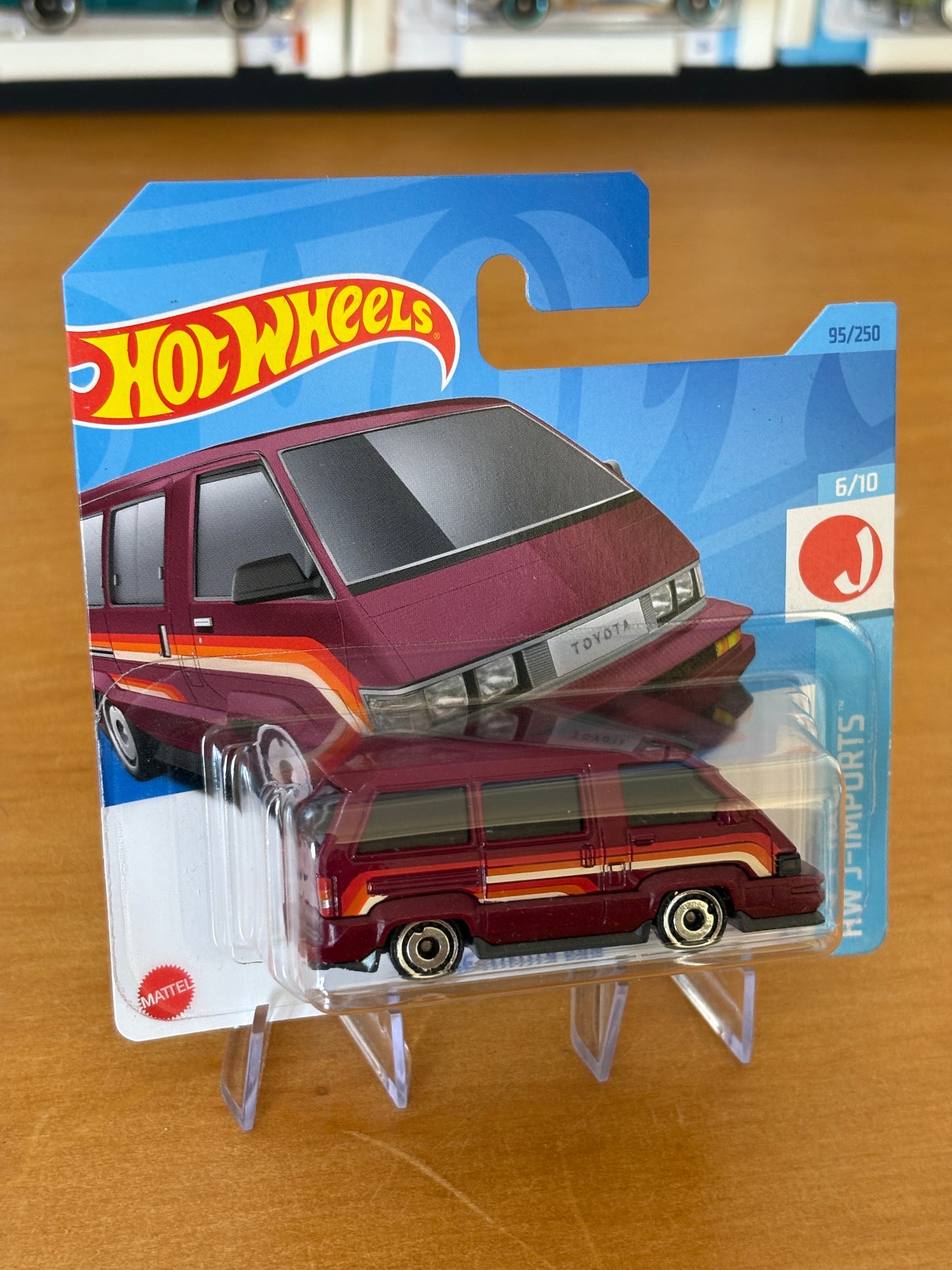 Hot Wheels Mainline / 1986 Toyota Van / 2025 HW J-Imports 95/250