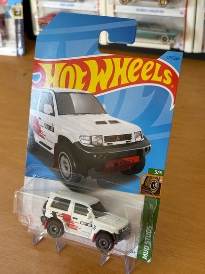 Hot Wheels Mainline / Mitsubishi Pajero Evolution / 2023 HW J-Imports 169/250 (White)