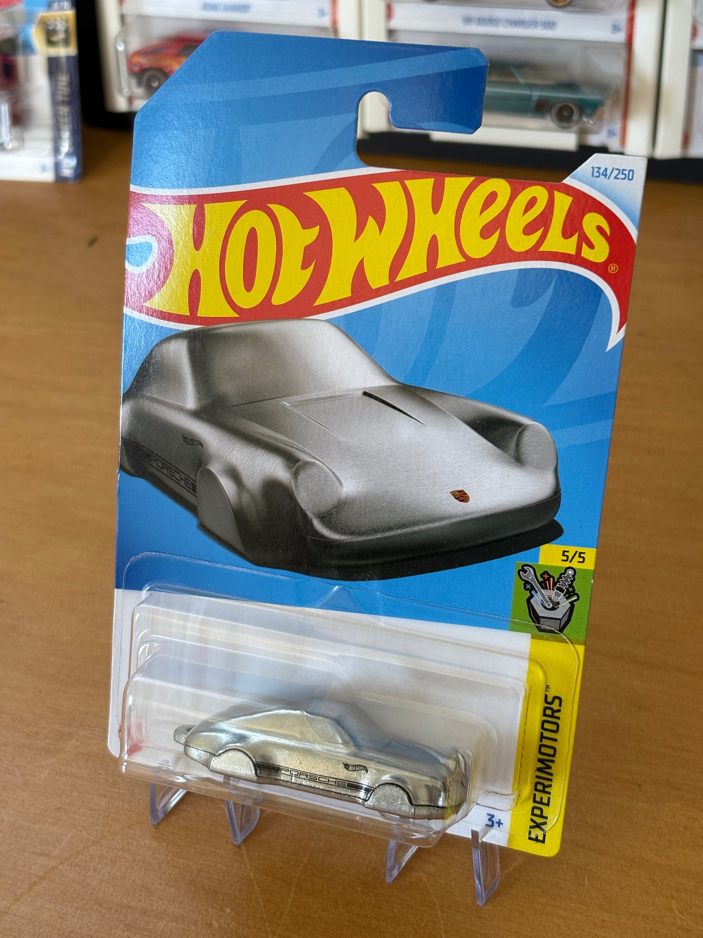 Hot Wheels Mainline / Porsche 911 Carrera / 2024 HW Experimotors 5/5