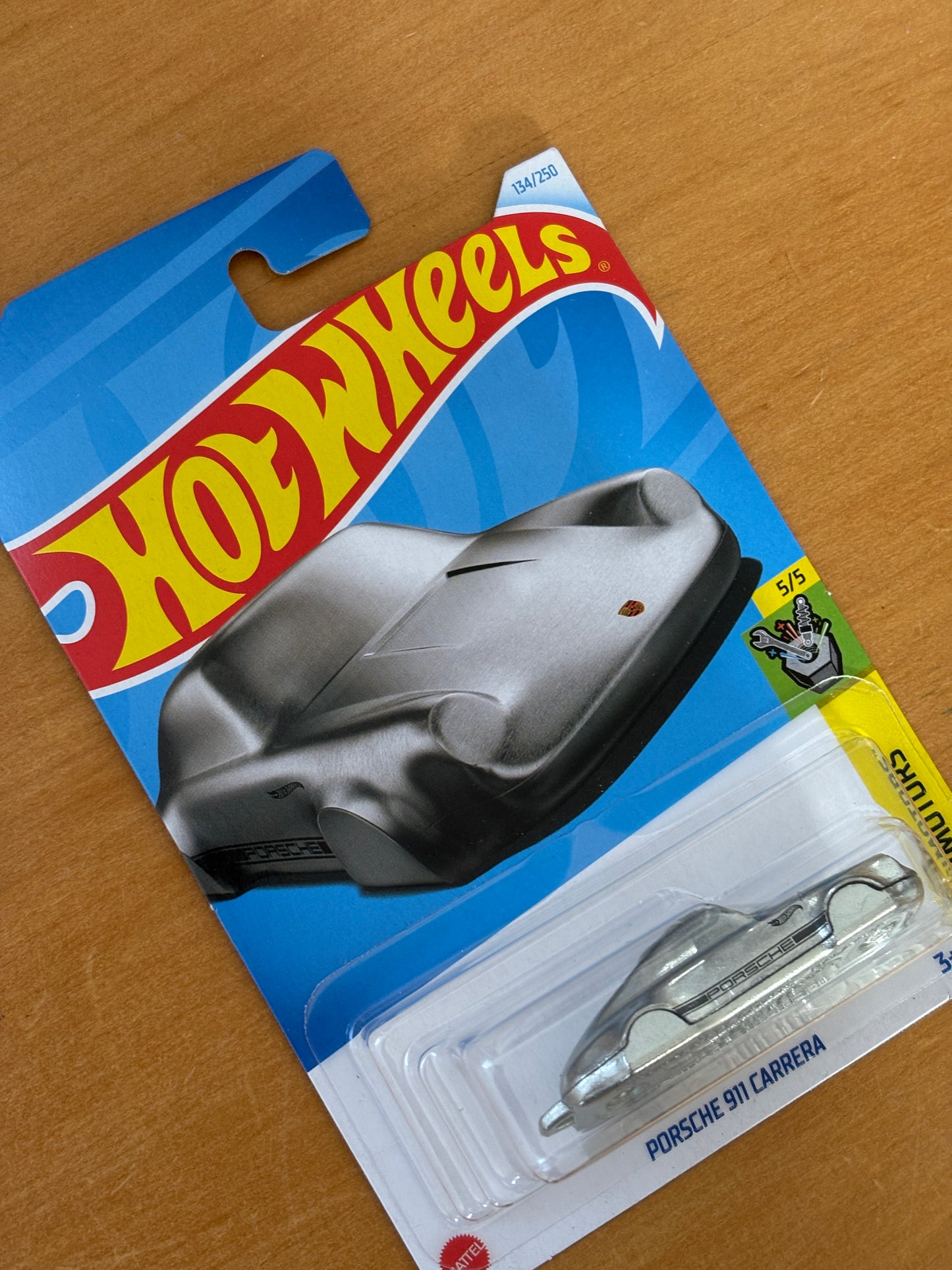 Hot Wheels Mainline / Porsche 911 Carrera / 2024 HW Experimotors 5/5