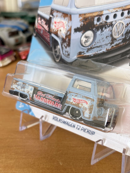 Hot Wheels Mainline / Volkswagen T2 Pickup / 2017 HW Hot Trucks 3/10