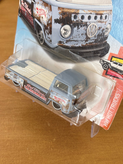 Hot Wheels Mainline / Volkswagen T2 Pickup / 2017 HW Hot Trucks 3/10