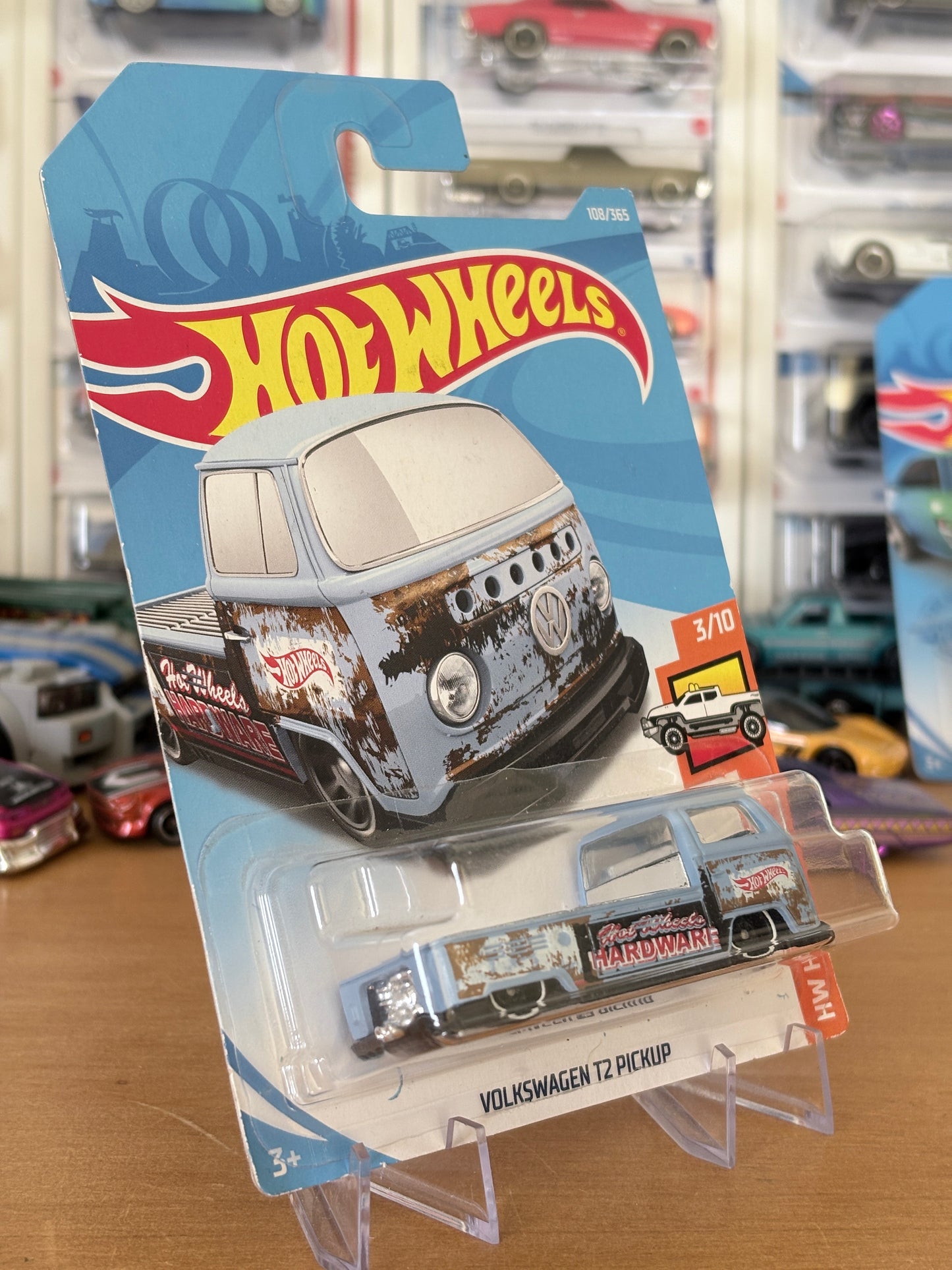 Hot Wheels Mainline / Volkswagen T2 Pickup / 2017 HW Hot Trucks 3/10