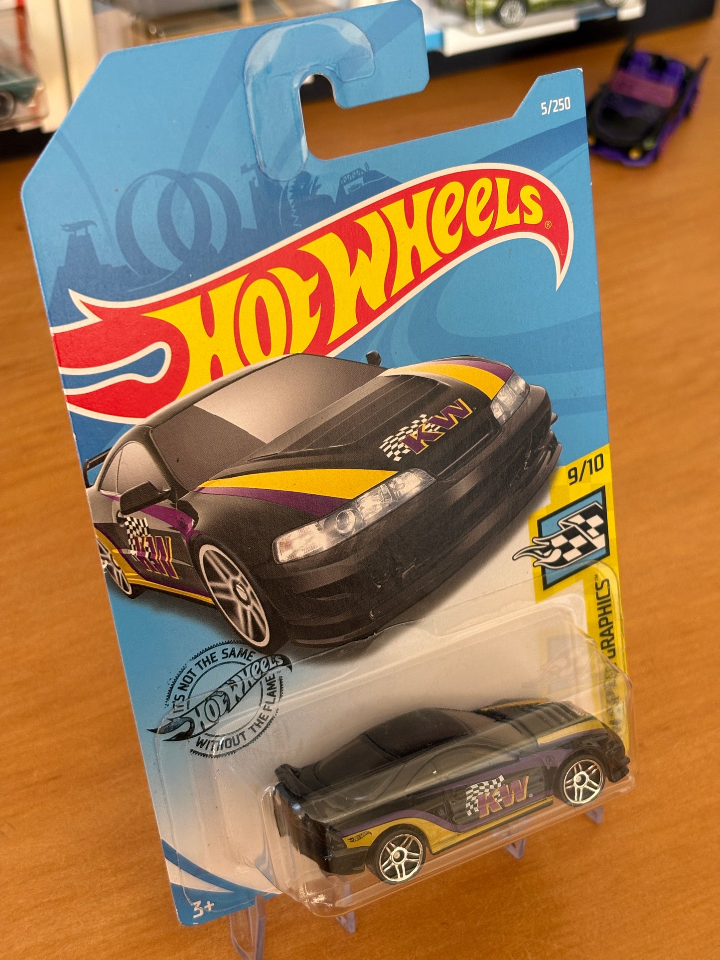 Hot Wheels Mainline / Custom '01 Acura Integra GSR / 2018 HW Speed Graphics 9/10