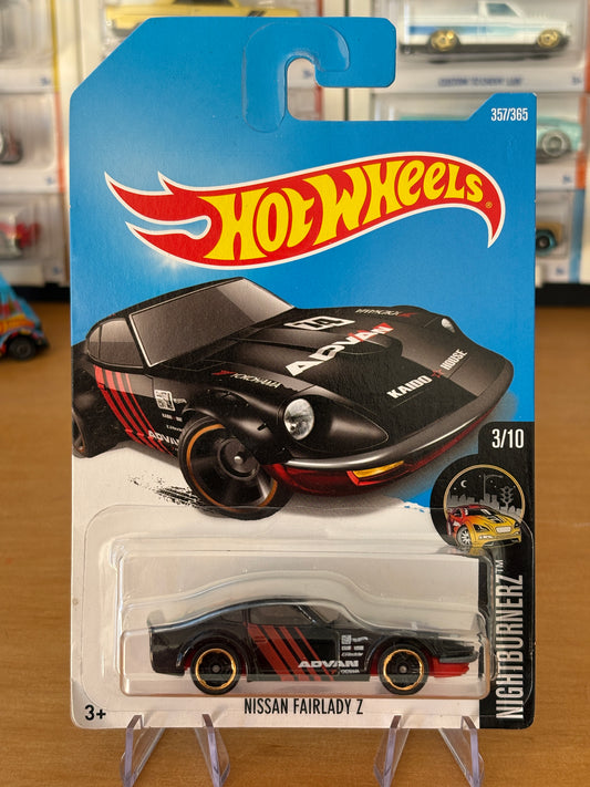 Hot Wheels Mainline / Nissan Fairlady Z/ 2015 HW Nightburnerz 3/10