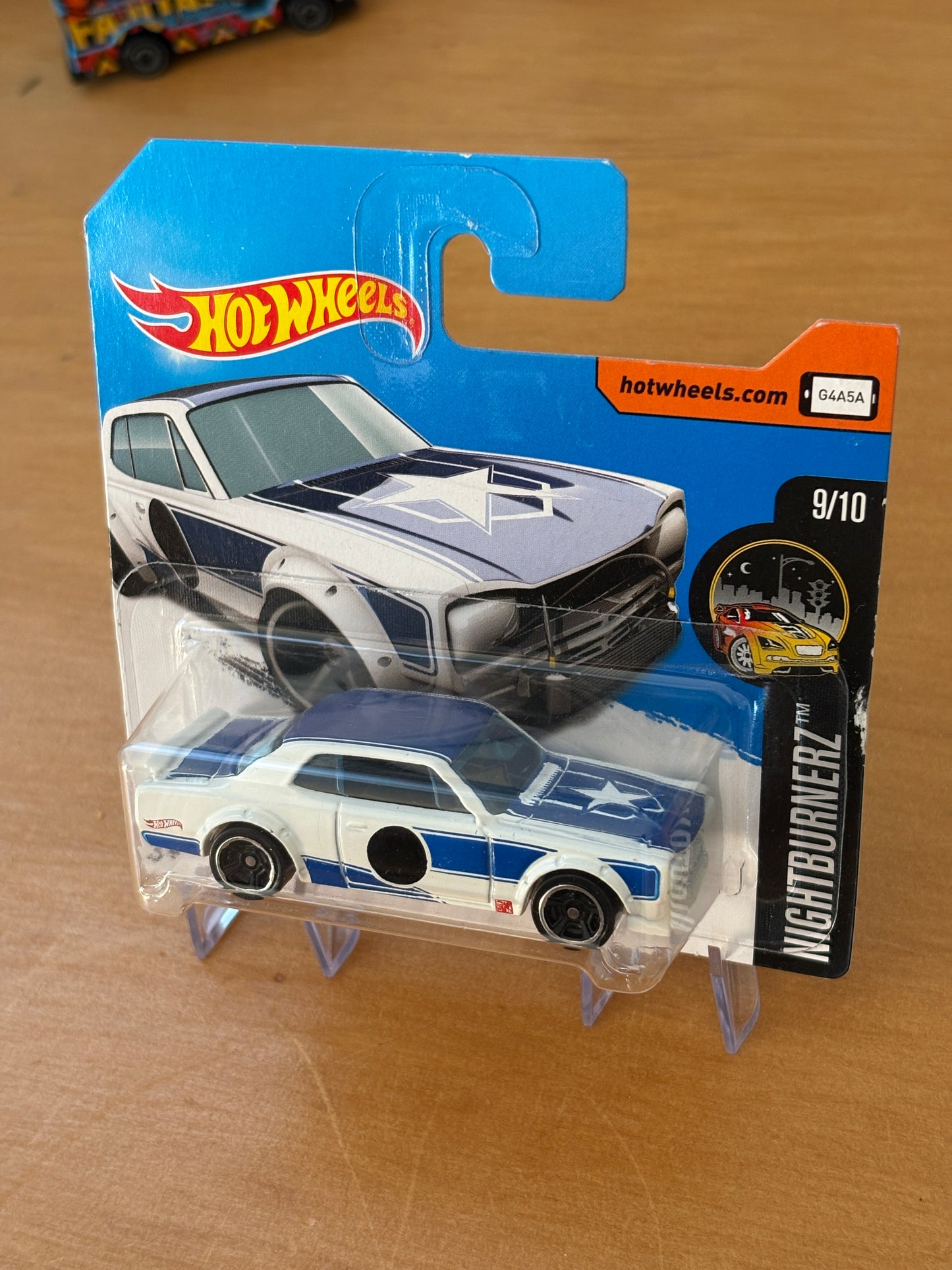 Hot Wheels Mainline / Nissan Skyline H/T 2000GT-X / 2015 HW Nightburnerz 9/10