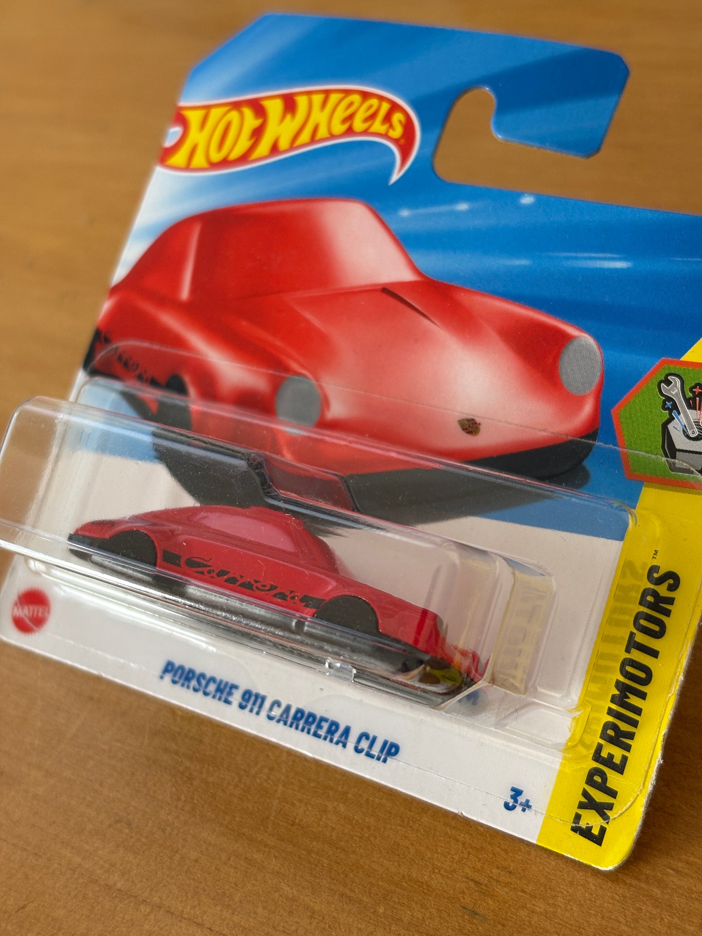 Hot Wheels Mainline / Porsche 911 Carrera Clip / 2025 HW: Experimotors 6/10 Short Card