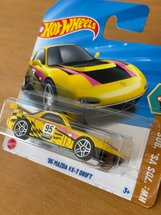 Hot Wheels Mainline / '95 Mazda RX-7 Drift / 2025 HW: 70's vs. 90's 9/10 Short Card