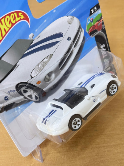 Hot Wheels Mainline Treasure Hunt | '92 Dodge Viper RT/10 | 2026 Drop Tops 2/5 (Short Card)