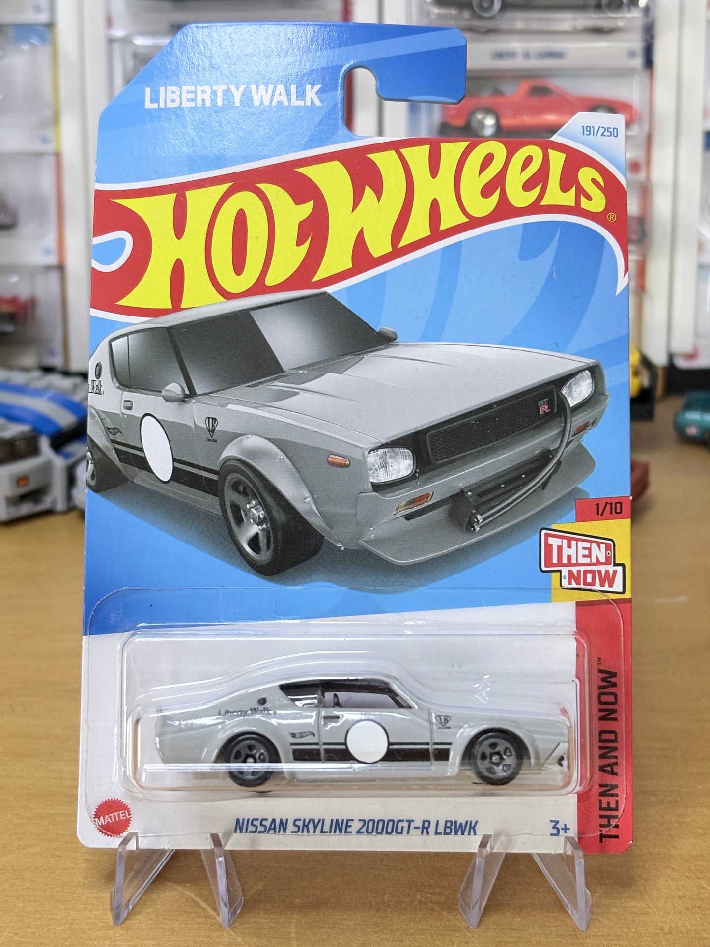 Hot Wheels Mainline | Nissan Skyline 2000 GT-R LBWK | 2024 Then and Now 1/10