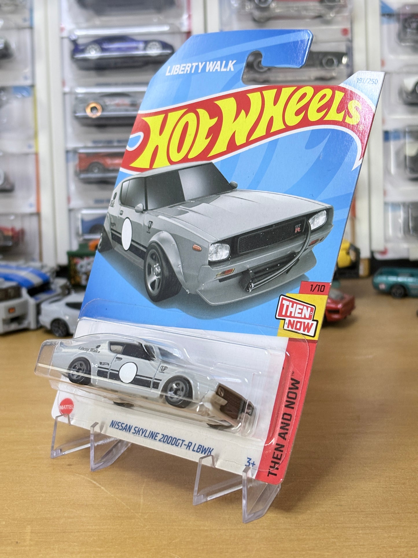 Hot Wheels Mainline | Nissan Skyline 2000 GT-R LBWK | 2024 Then and Now 1/10