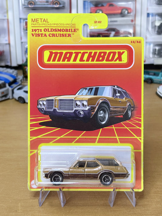 Matchbox Mainline | 1971 Oldsmobile Vista Cruiser | Retro 12/24