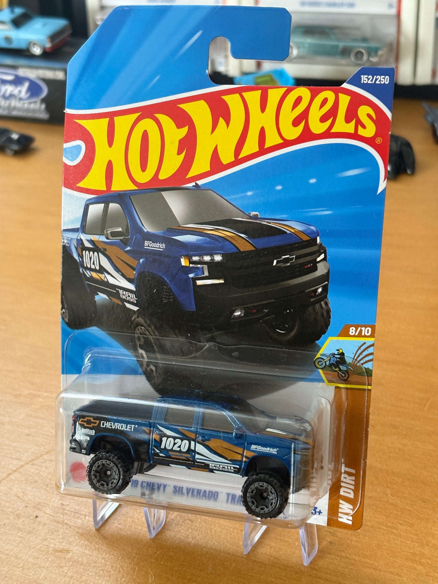 Hot Wheels Mainline / '19 Chevy Silverado Trail Boss LT / 2025 HW: Dirt 8/10
