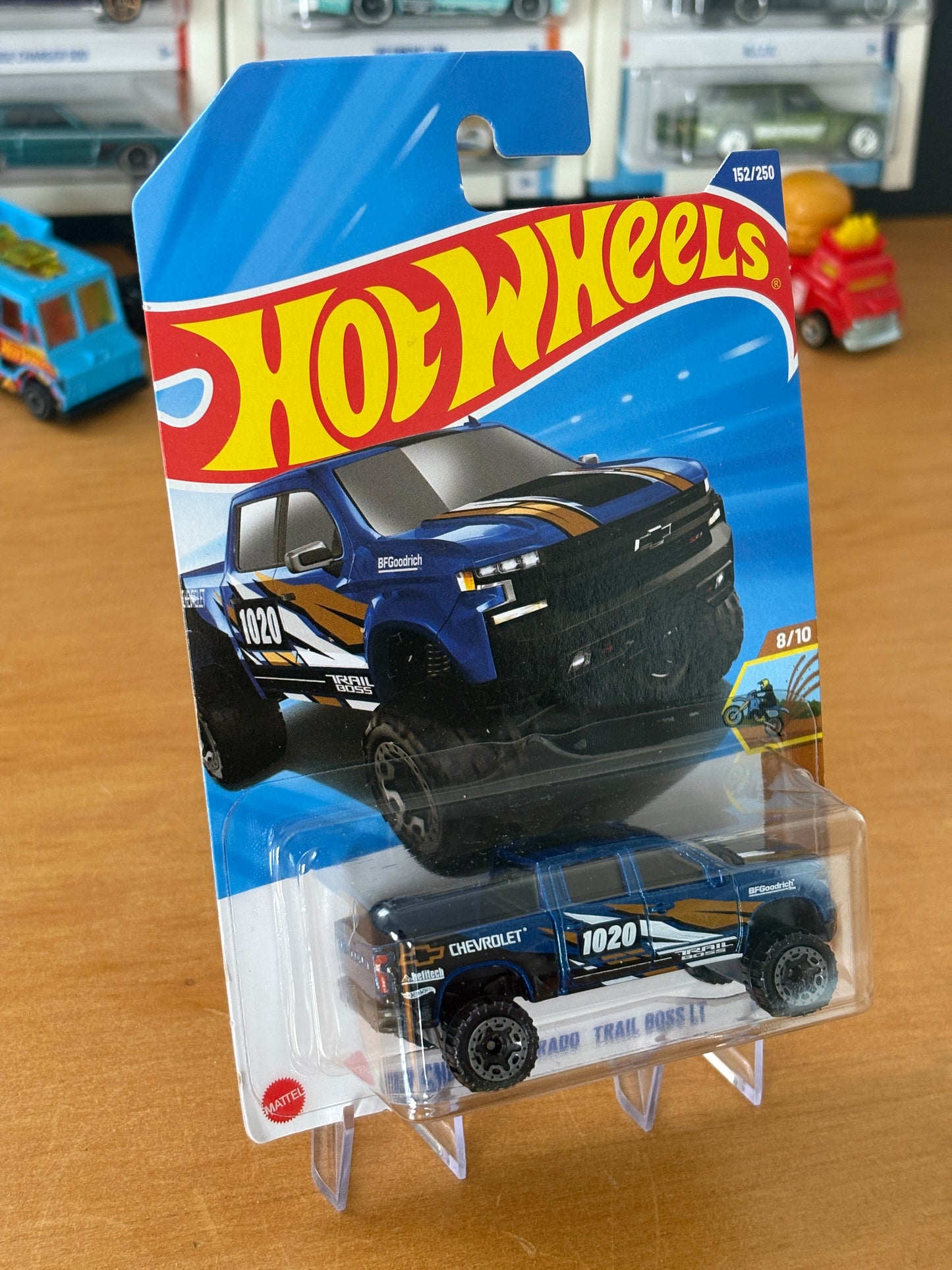 Hot Wheels Mainline / '19 Chevy Silverado Trail Boss LT / 2025 HW: Dirt 8/10