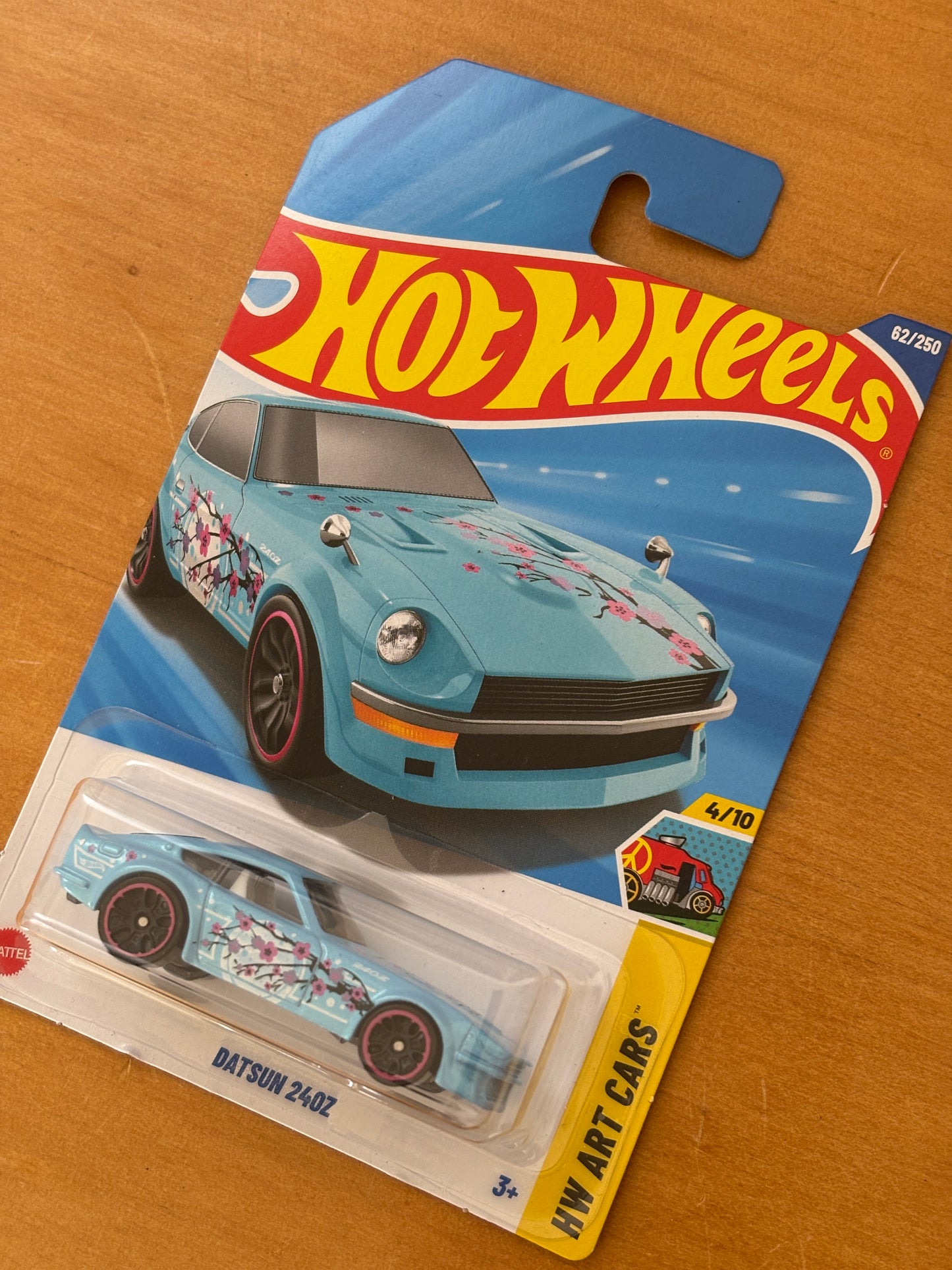 Hot Wheels Mainline / Datsun 240z / 2025 HW: Art Cars 4/10