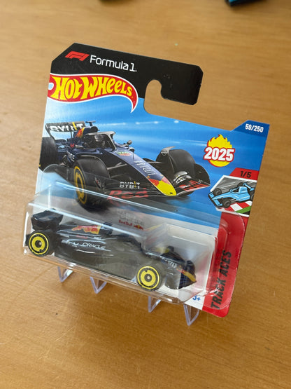 Hot Wheels Mainline / F1 Oracle Red Bull Racing / 2025 HW Track Aces 1/5 Short Card