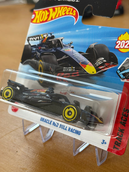Hot Wheels Mainline / F1 Oracle Red Bull Racing / 2025 HW Track Aces 1/5 Short Card