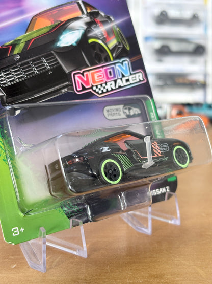 Majorette Neon Racers | Nissan Z | Moving Parts Premium