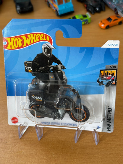 Hot Wheels Mainline Treasure Hunt / Honda Super Cub Custom / 2025 HW Metro 7/10 2024 Short Card
