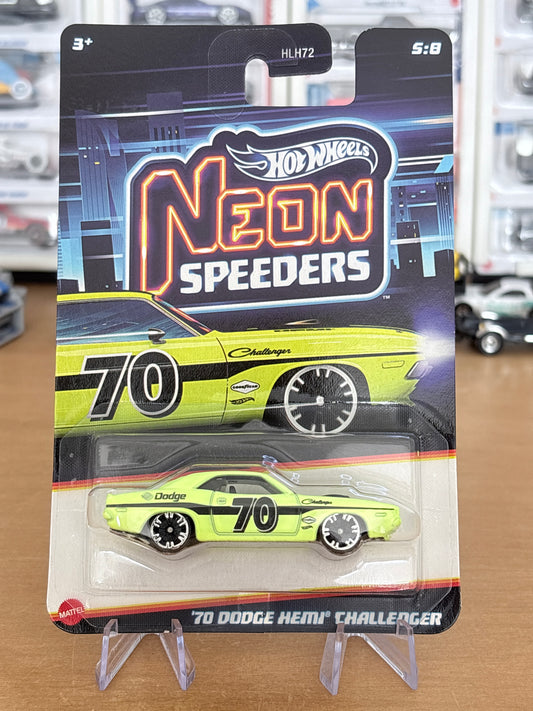 Hot Wheels Neon Speeders | '70 Dodge Hemi Challenger | 2026 Mix 1 5/8