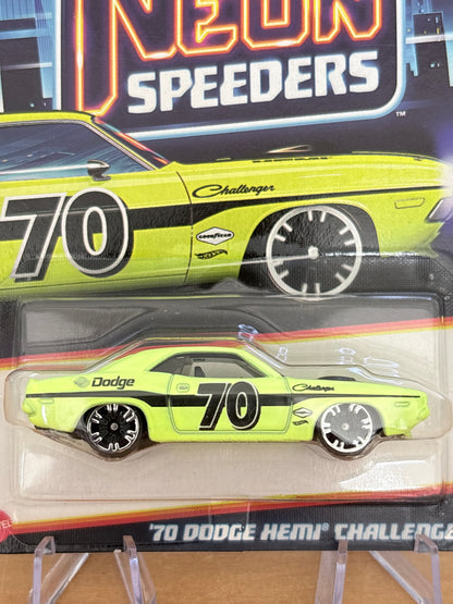 Hot Wheels Neon Speeders | '70 Dodge Hemi Challenger | 2026 Mix 1 5/8