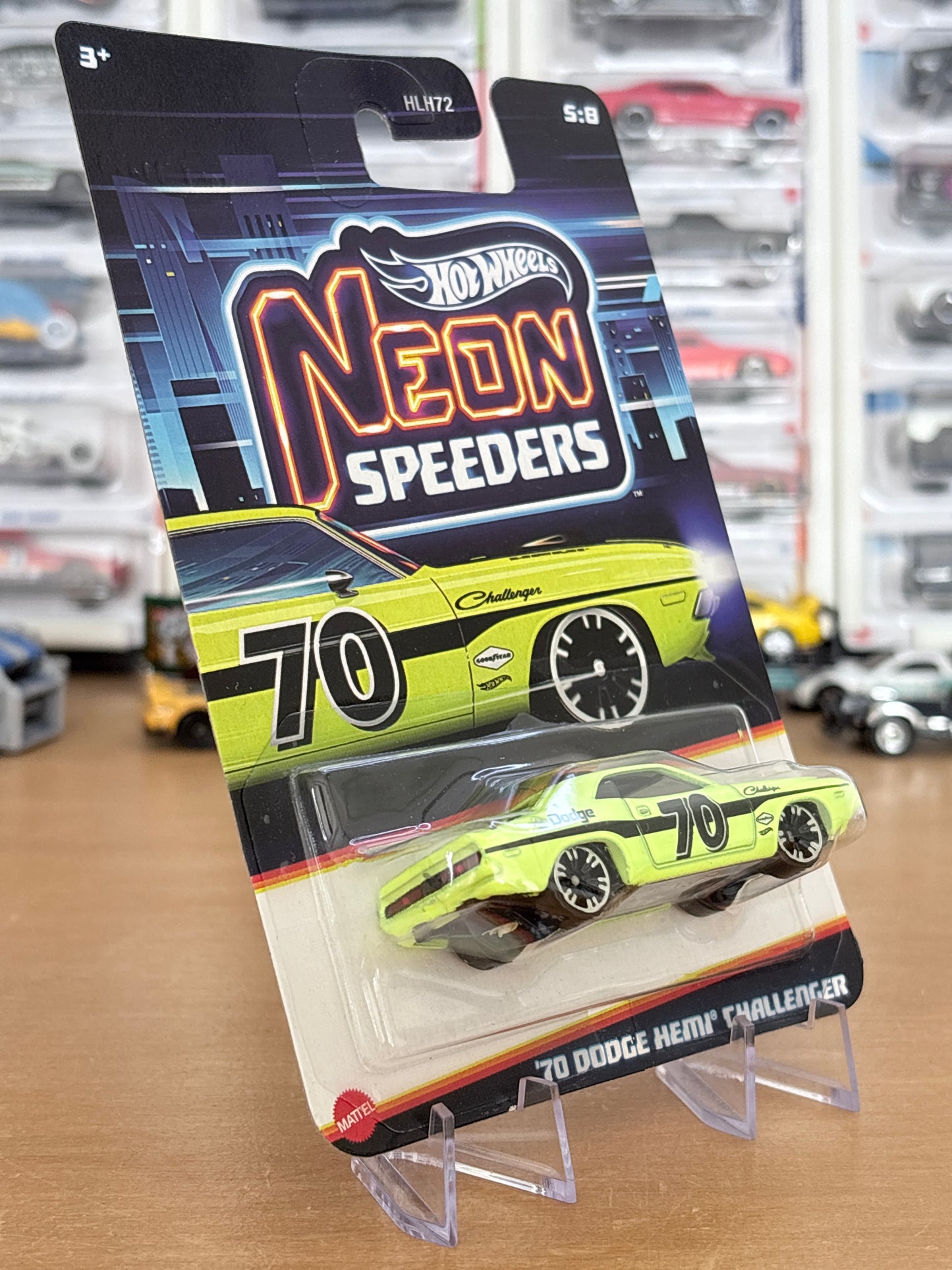 Hot Wheels Neon Speeders | '70 Dodge Hemi Challenger | 2026 Mix 1 5/8