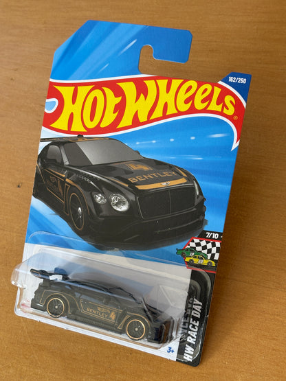 Hot Wheels Mainline / 2018 Bentley Continental GT3 / 2025 HW Race Day 7/10