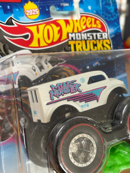 Hot Wheels Monster Trucks / Milk Monster Treasure Hunt / New For 2025