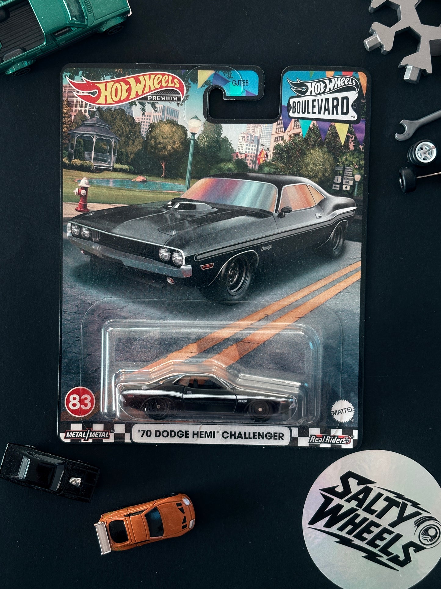 Hot Wheels '70 Dodge Hemi Challenger Boulevard #83 Premium Diecast