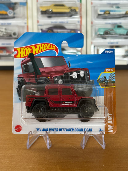 Hot Wheels Mainline / 15' Land Rover Defender Double Cab / 2025 HW Dirt 10/10 Short Card