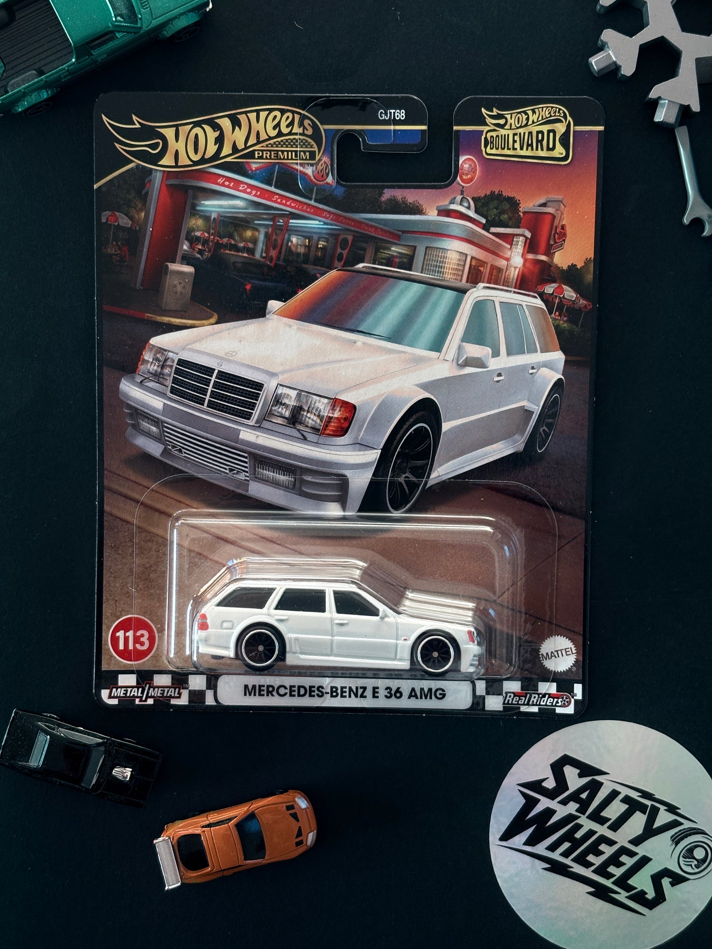 Hot Wheels Mercedes-Benz E 36 AMG Boulevard #113 Premium Diecast