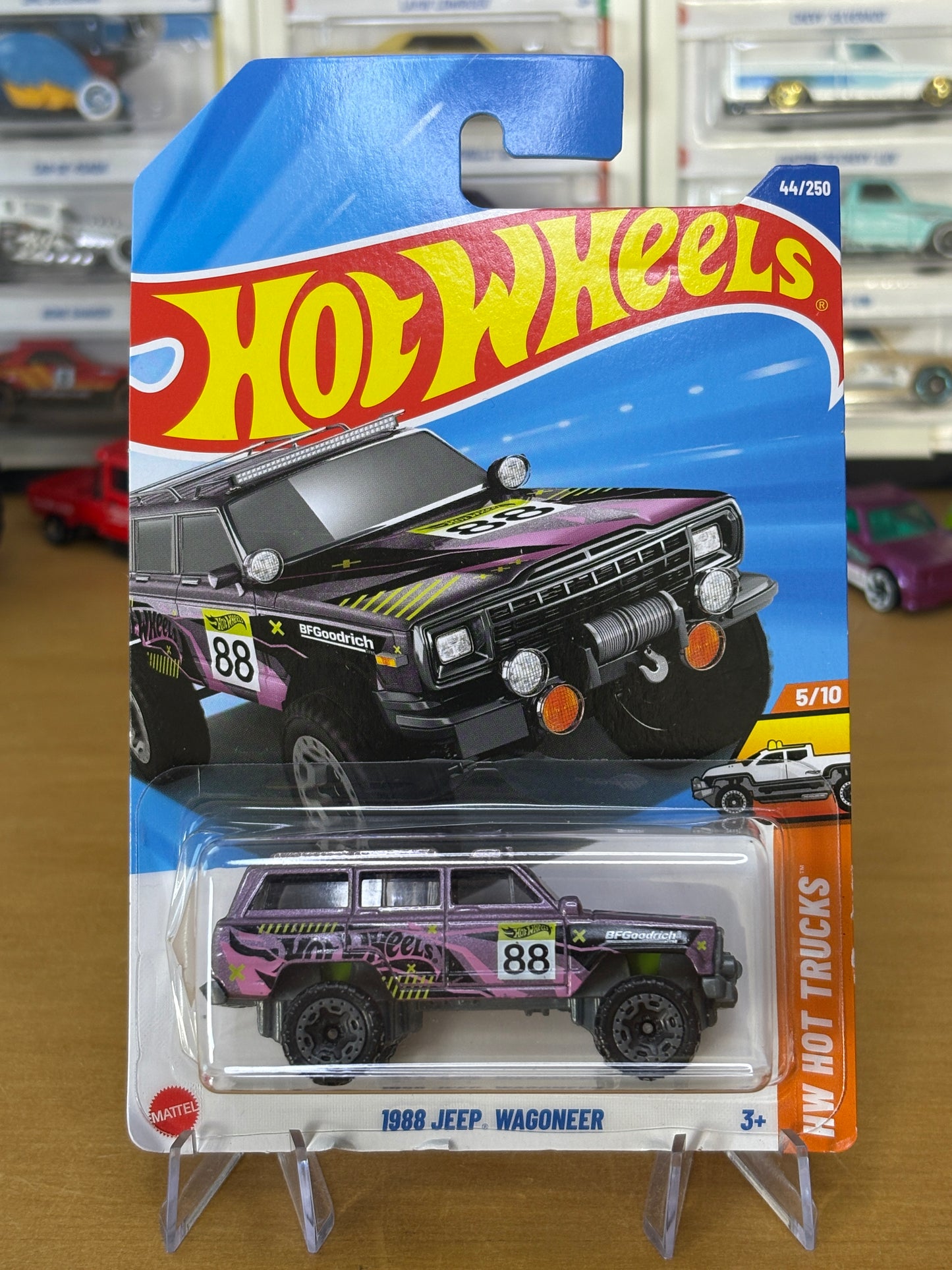 Hot Wheels Mainline / 1988 Jeep Wagoneer / 2025 HW Hot Trucks 5/10