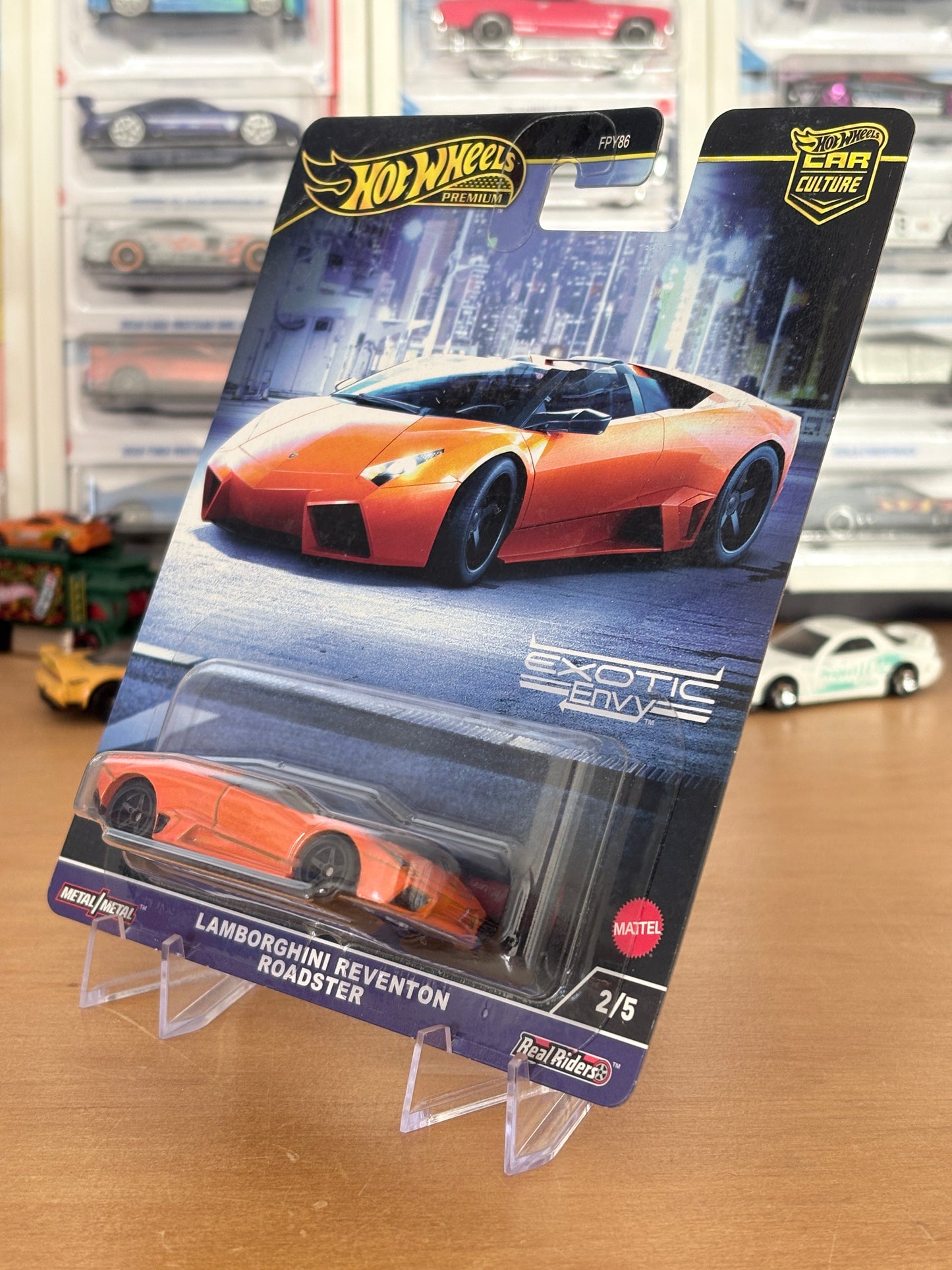 Hot Wheels Premium | Lamborghini Reventon Roadster | 2023 HW Exotic Envy 2/5