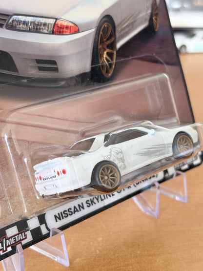 Hot Wheels Nissan Skyline GT-R (BNR32) Boulevard #99 Premium Diecast