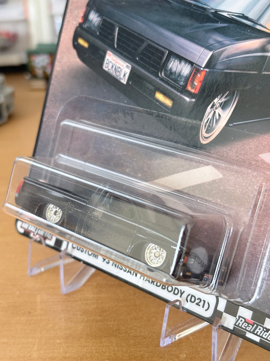 Hot Wheels Custom '93 Nissan Hardbody (D21) Boulevard #38 Premium Diecast