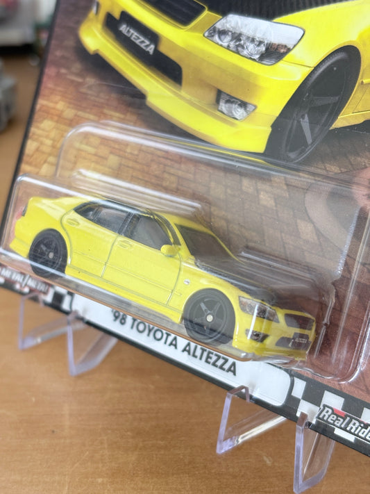 Hot Wheels '98 Toyota Altezza Boulevard #129 Premium Diecast