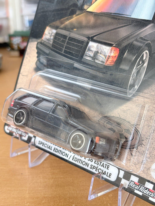 Hot Wheels Mercedes-Benz AMG E 36 Estate Special Edition Boulevard #60 Premium Diecast